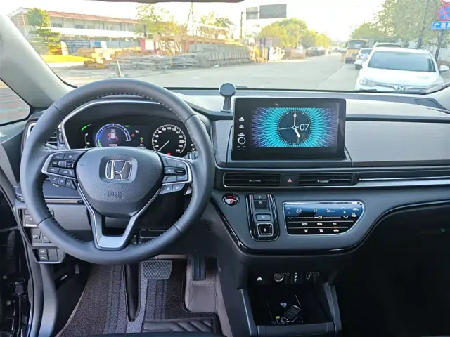 Honda Odyssey — Фото автомобиля 6