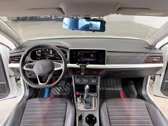 Volkswagen Lavida — Фото автомобиля 22