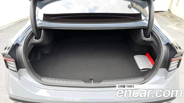 Hyundai Sonata Sonata Edge(DN8) 2.0 LPG(Для проката) — Фото автомобиля 17