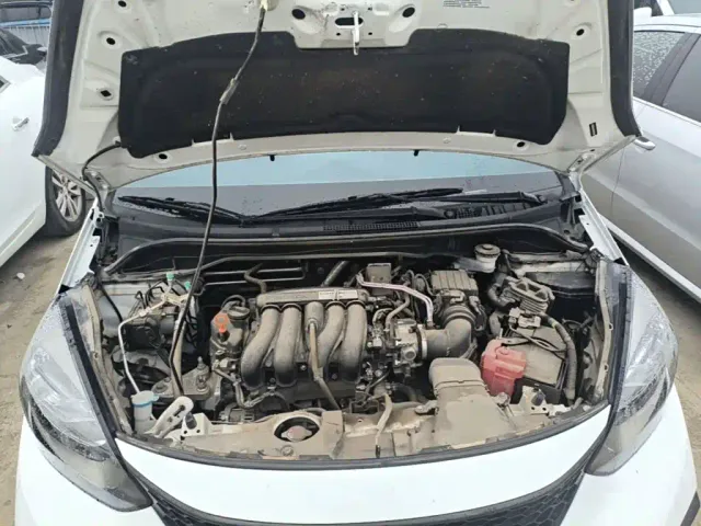 Honda Fit — Фото автомобиля 19