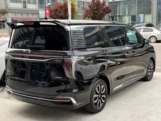 Hongqi HQ9 — Фото автомобиля 4