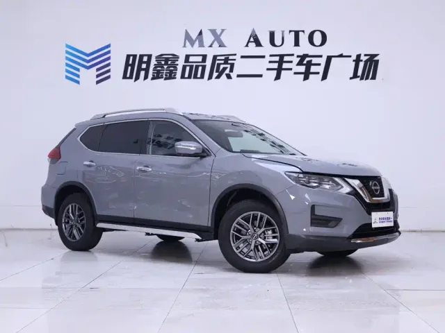 Nissan X-Trail — Фото автомобиля 5