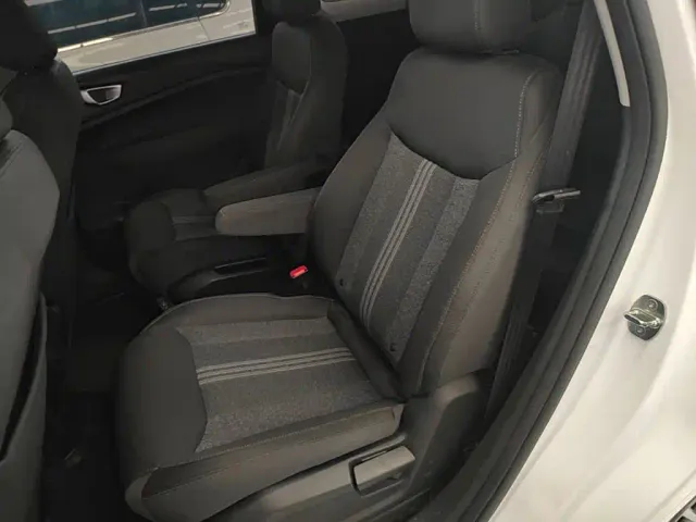Wuling Motors Wuling Jiachen 2022 1.5L Manual Joy Elite — Фото автомобиля 16