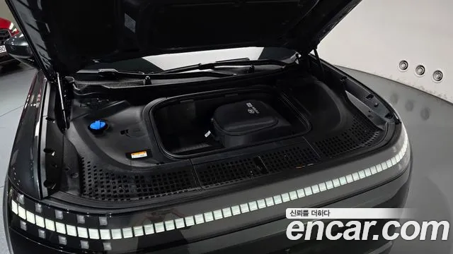 Hyundai Ioniq 9 — Фото автомобиля 9