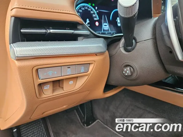 Genesis G80 Бензин 2.5 турбо 2WD — Фото автомобиля 12