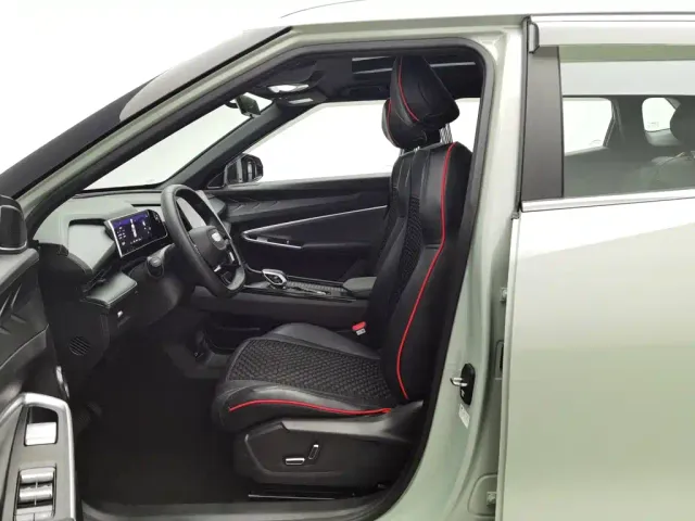 Geely Boyue — Фото автомобиля 10