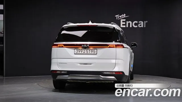 Kia Canival Carnival 4 поколение Дизель 9 мест Signature — Фото автомобиля 2