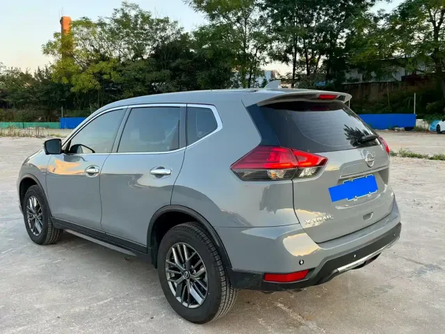 Nissan X-Trail — Фото автомобиля 4
