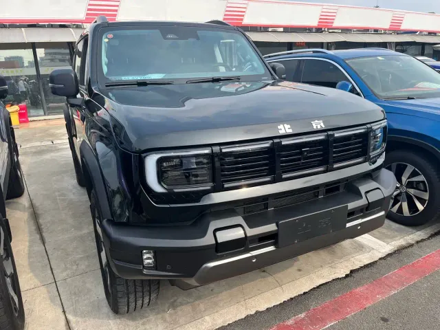 BAIC BJ40 — Фото автомобиля 3