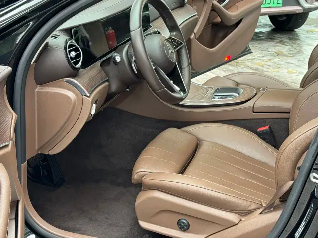 Mercedes-Benz Mercedes-Benz E-Class 2021 E 300 L Fashion — Фото автомобиля 14