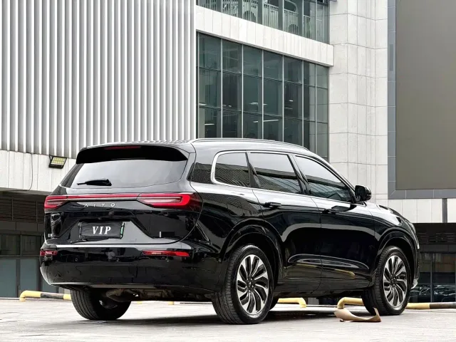 Aito M7 — Фото автомобиля 9