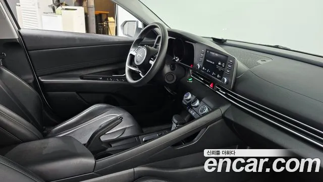 Hyundai AVANTE Avante (CN7) — Фото автомобиля 18