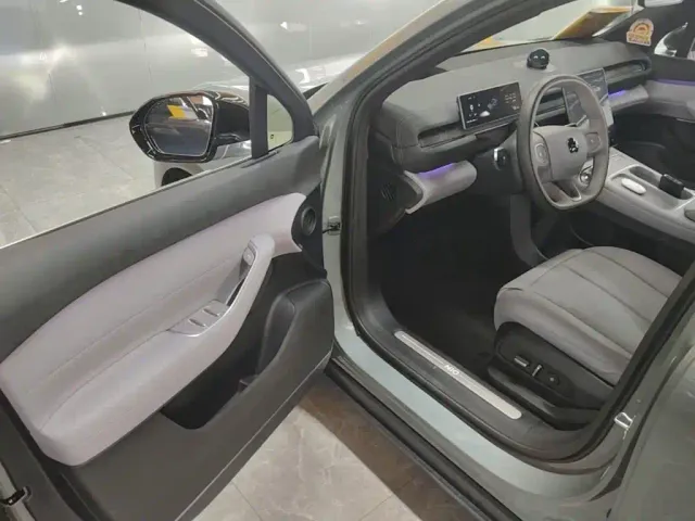Nio EC6 — Фото автомобиля 15