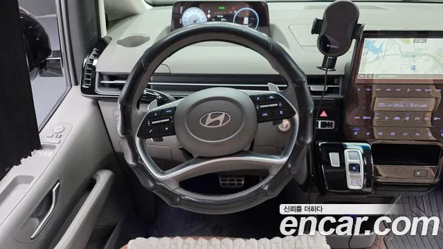 Hyundai Staria Staria 4WD Lounge 9 мест — Фото автомобиля 13