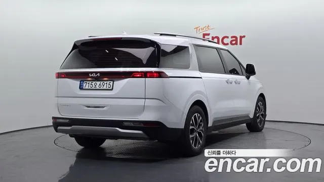 Kia Canival Carnival 4 поколение 11 мест Prestige — Фото автомобиля 2
