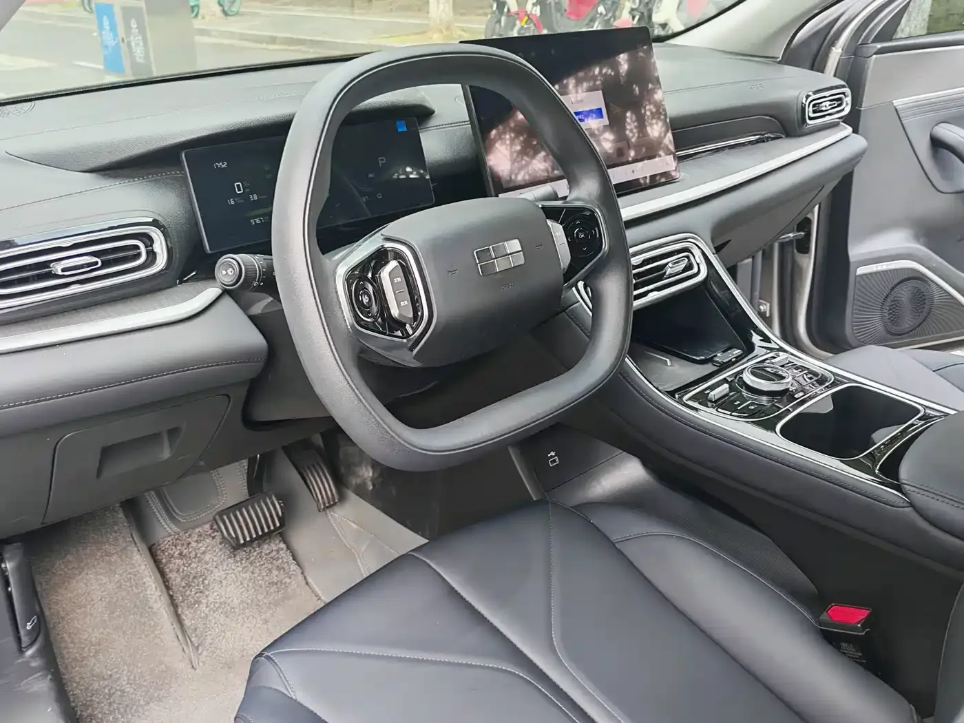 Geely Galaxy Galaxy Stellar 6 2025 60km Voyager Edition — Фото автомобиля 18