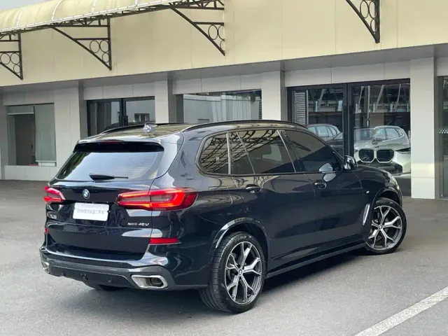 BMW X5 — Фото автомобиля 7