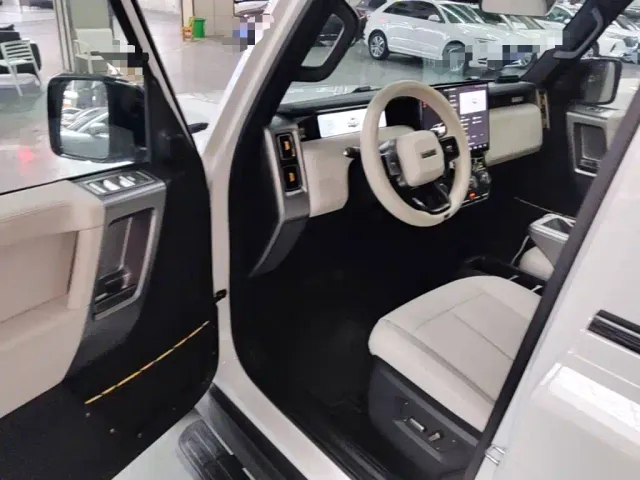 iCAR V23 — Фото автомобиля 15