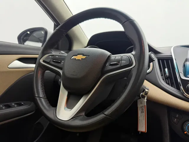 Chevrolet Monza — Фото автомобиля 16