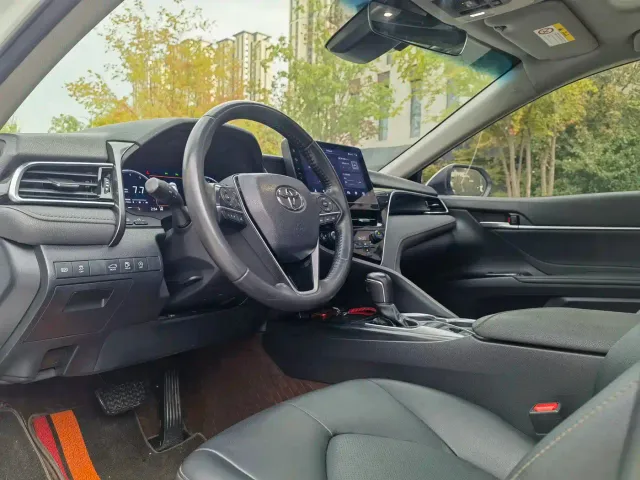 Toyota Camry — Фото автомобиля 7