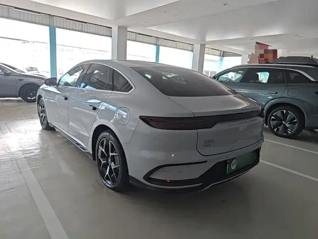 BYD Han — Фото автомобиля 4