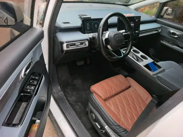 GAC Aion Y — Фото автомобиля 15