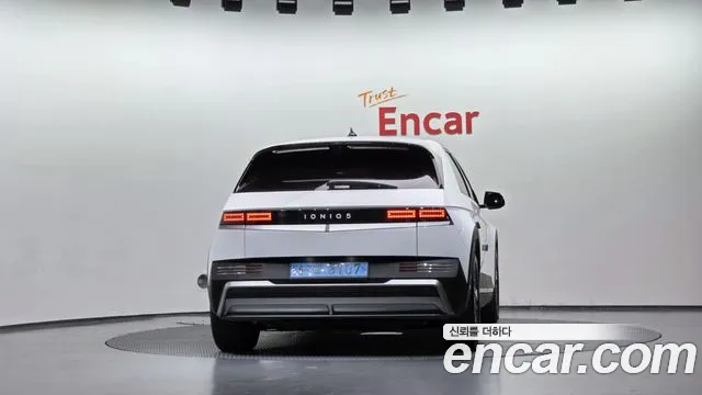 Hyundai Ioniq 5 — Фото автомобиля 4