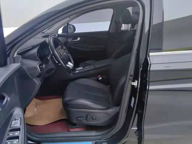 Hyundai Santa Fe — Фото автомобиля 9