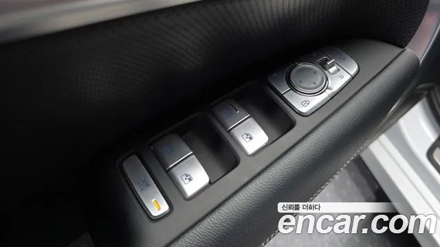Genesis G70 Новый G70 Бензин 2.5T 4WD — Фото автомобиля 29