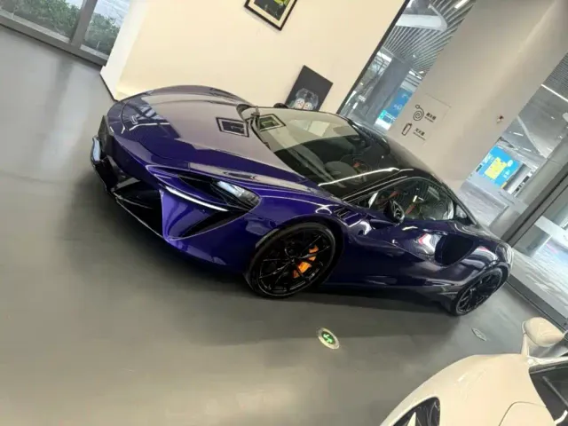 McLaren Artura — Фото автомобиля 3
