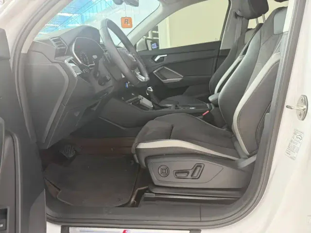 Audi Q3 — Фото автомобиля 13