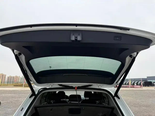 Volkswagen Tiguan L — Фото автомобиля 12