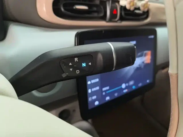 Leapmotor T03 — Фото автомобиля 13