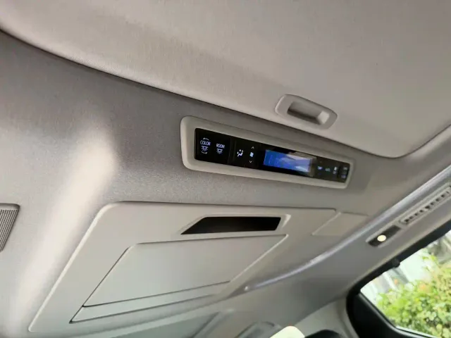Toyota Vellfire — Фото автомобиля 14