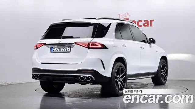 Mercedes-Benz GLE-Class — Фото автомобиля 2
