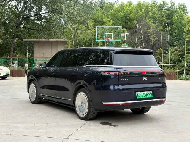 IM Motors LS9 — Фото автомобиля 10