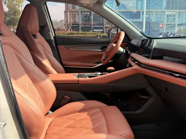Changan CS75 Plus — Фото автомобиля 15