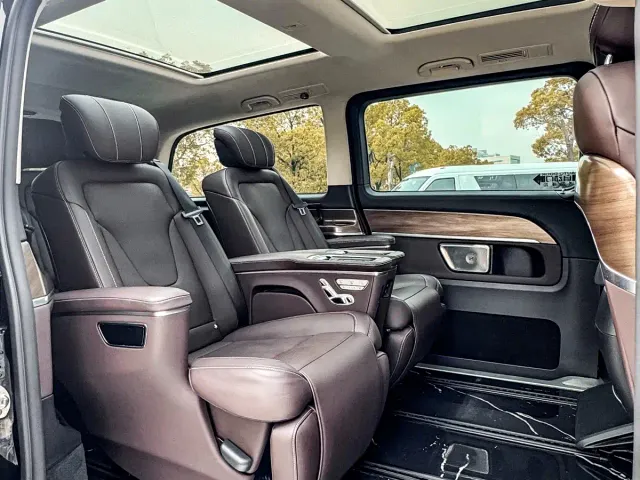 Mercedes-Benz V-Class — Фото автомобиля 21