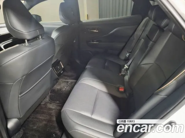 Toyota Crown — Фото автомобиля 6