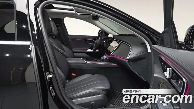 Mercedes-Benz E-Class — Фото автомобиля 16