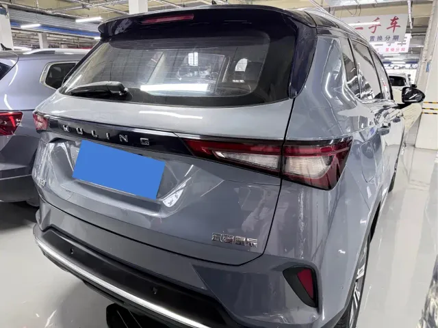 Wuling Asta — Фото автомобиля 17