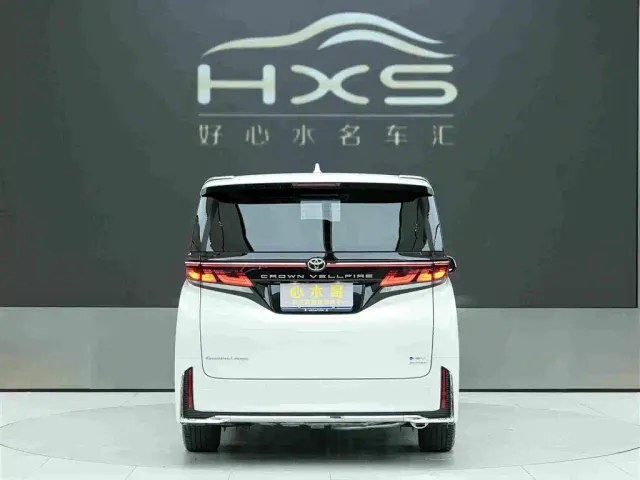 Toyota Vellfire — Фото автомобиля 5