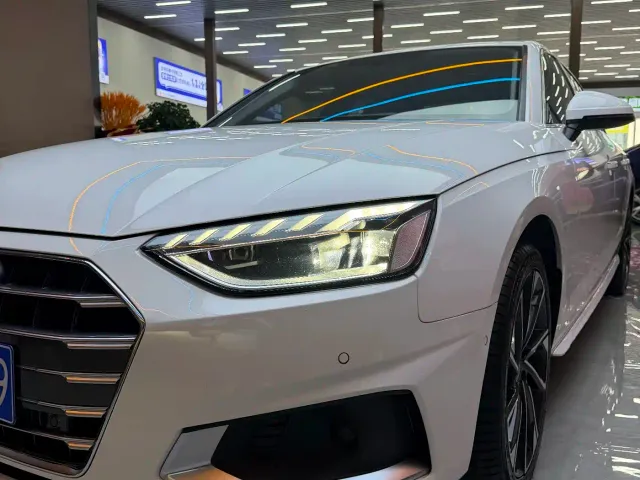 Audi A4L — Фото автомобиля 14