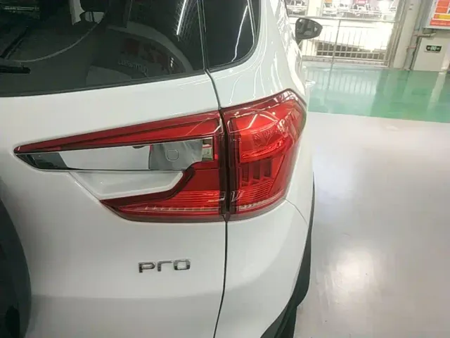 BYD Yuan Pro — Фото автомобиля 7