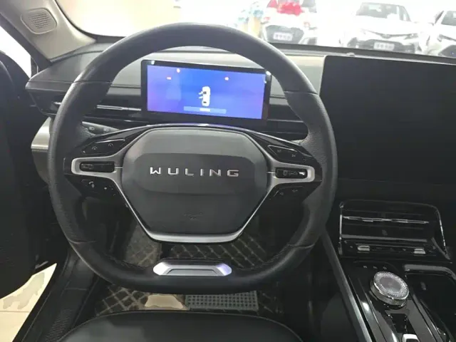 Wuling Starlight — Фото автомобиля 10