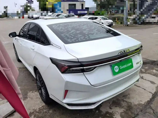 Dongfeng Yixuan MAX — Фото автомобиля 4