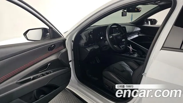 Hyundai AVANTE Новый Avante (CN7) — Фото автомобиля 10