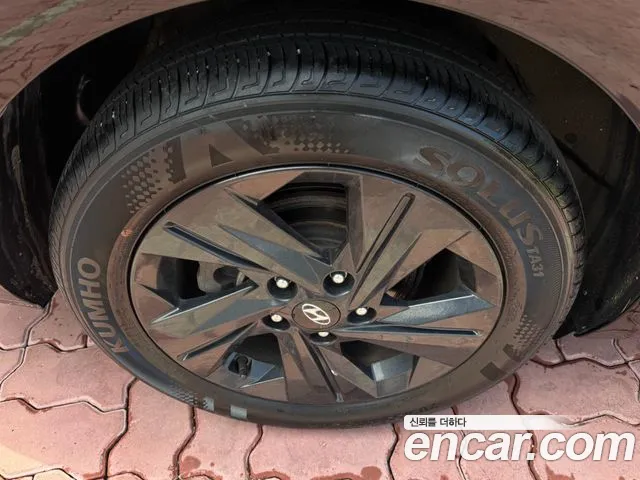 Hyundai Avante CN7 — Фото автомобиля 5