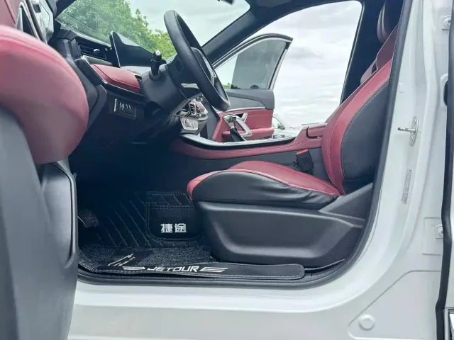Jetour X70 Plus — Фото автомобиля 12