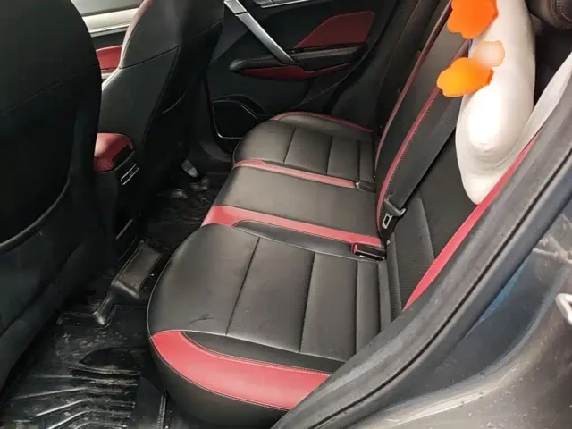 Geely Binyue — Фото автомобиля 16